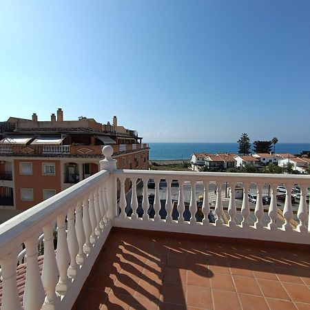 Lovely Penthouse In Front Of The Beach With Free Parking Málaga Exterior foto