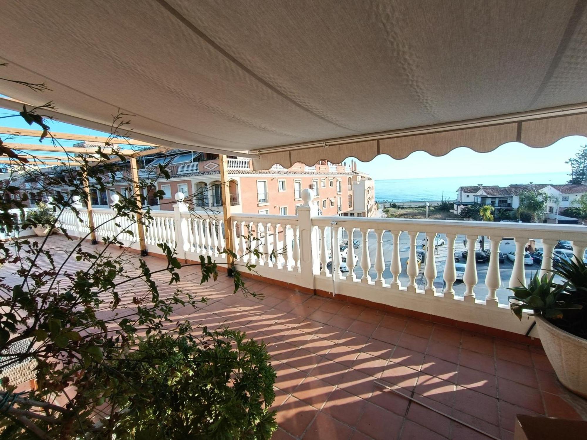 Lovely Penthouse In Front Of The Beach With Free Parking Málaga Exterior foto
