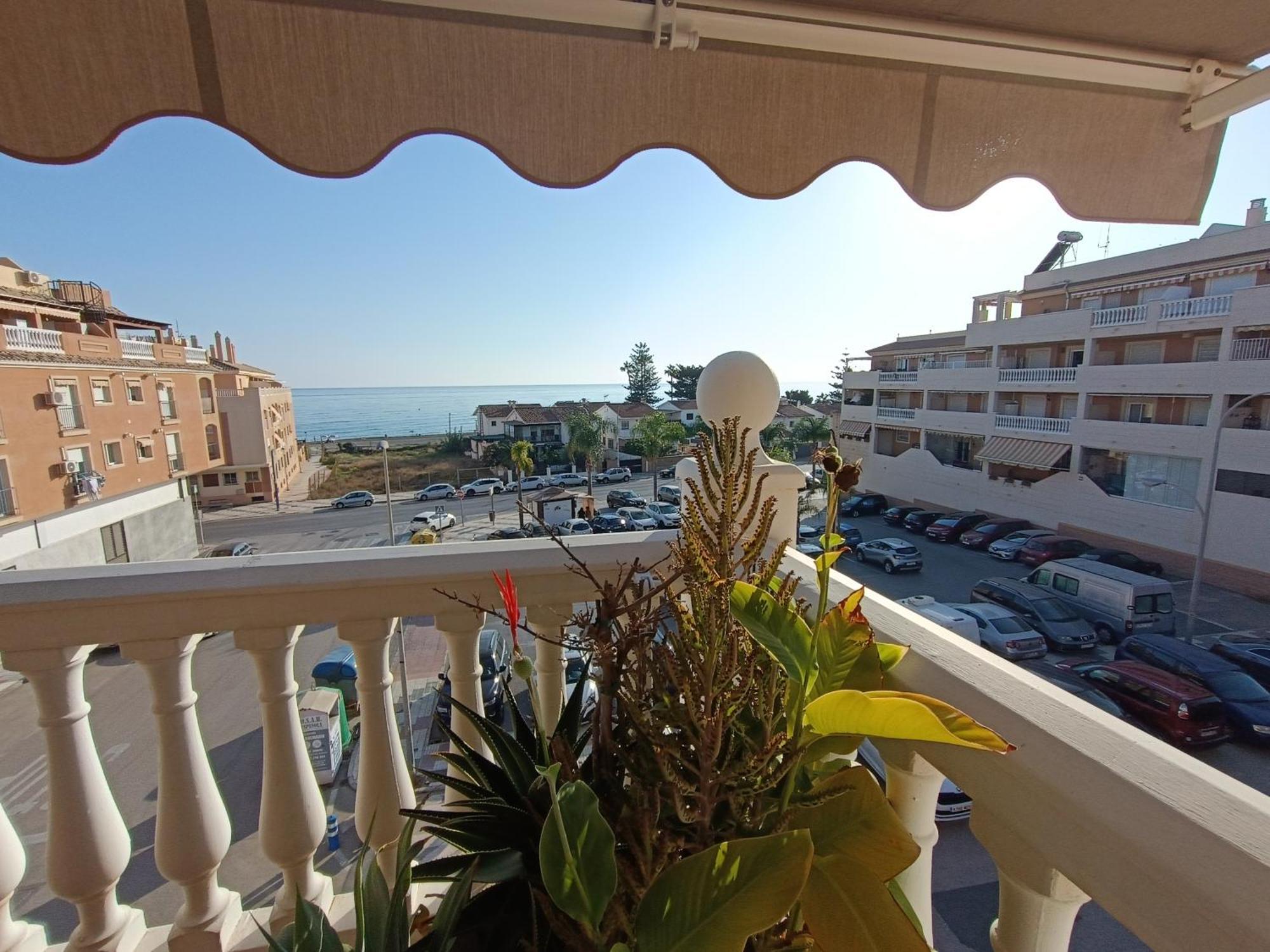 Lovely Penthouse In Front Of The Beach With Free Parking Málaga Exterior foto